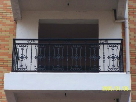 陽臺裝修-陽臺護(hù)欄的抉擇