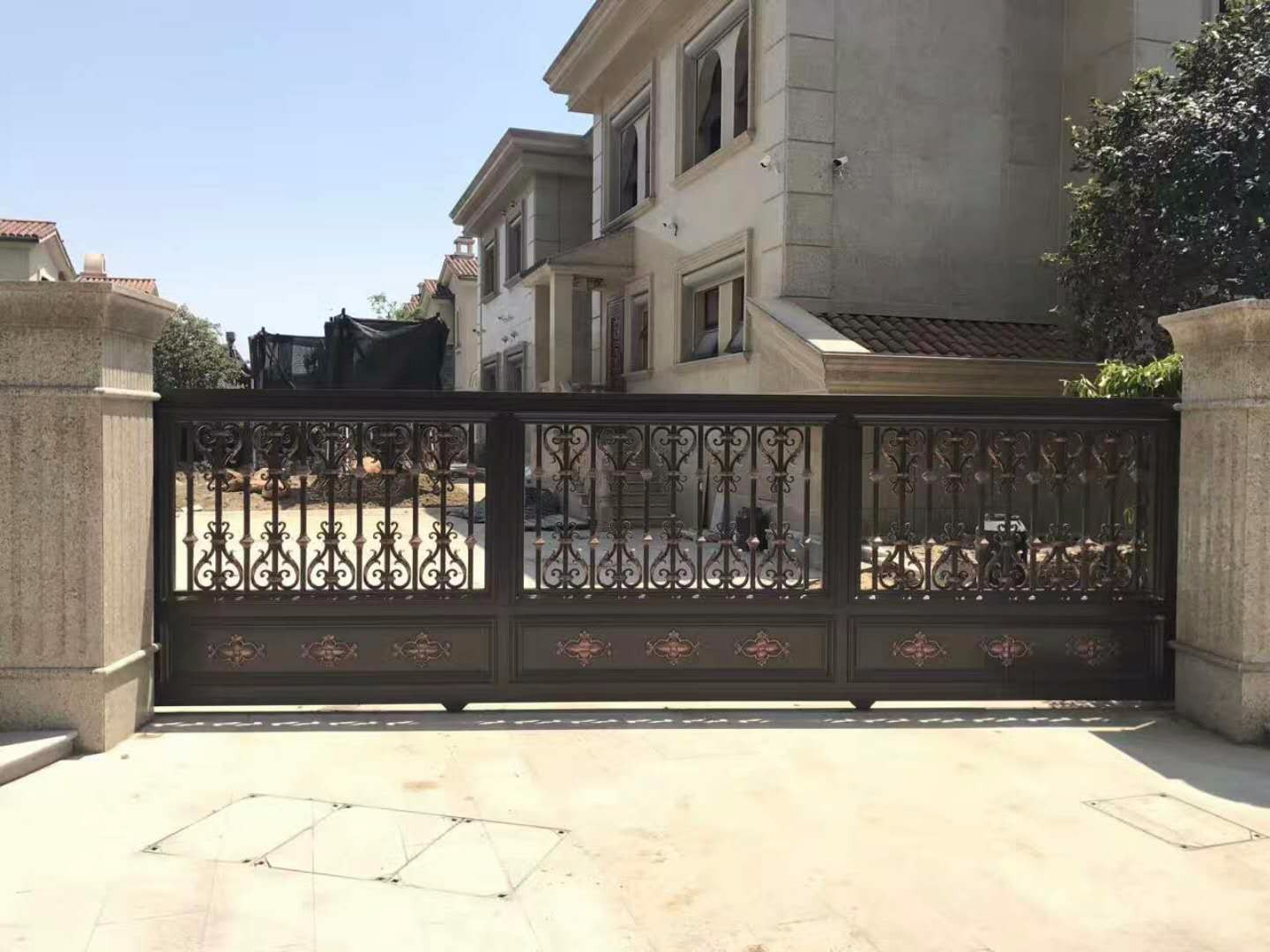 為什么庭院鋁藝大門不會(huì)生銹