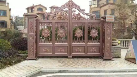 門窗市場鋁藝大門已經成為時代的新寵