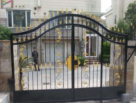 鐵藝大門在選購的時候要考慮的4點