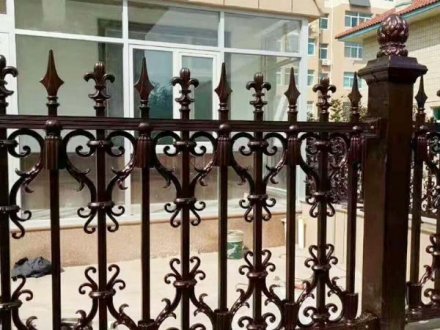 鋁藝護欄的款式決定了原材料的成本